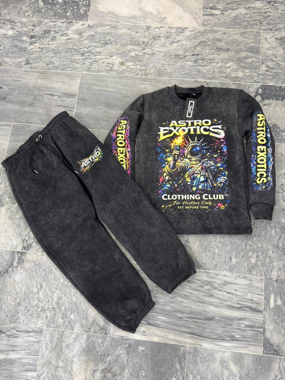 Graffiti Galaxy Sweatsuit – Washed Black